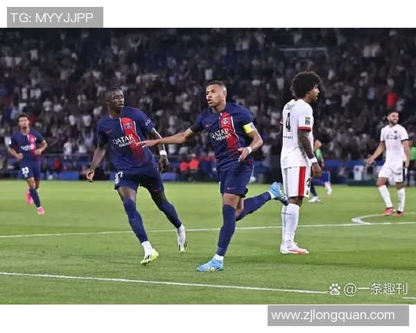 网易多特蒙德与巴黎圣日耳曼激战在即球迷期待精彩对决 网易多特蒙德与巴黎圣日耳曼激战在即球迷期待精彩对决